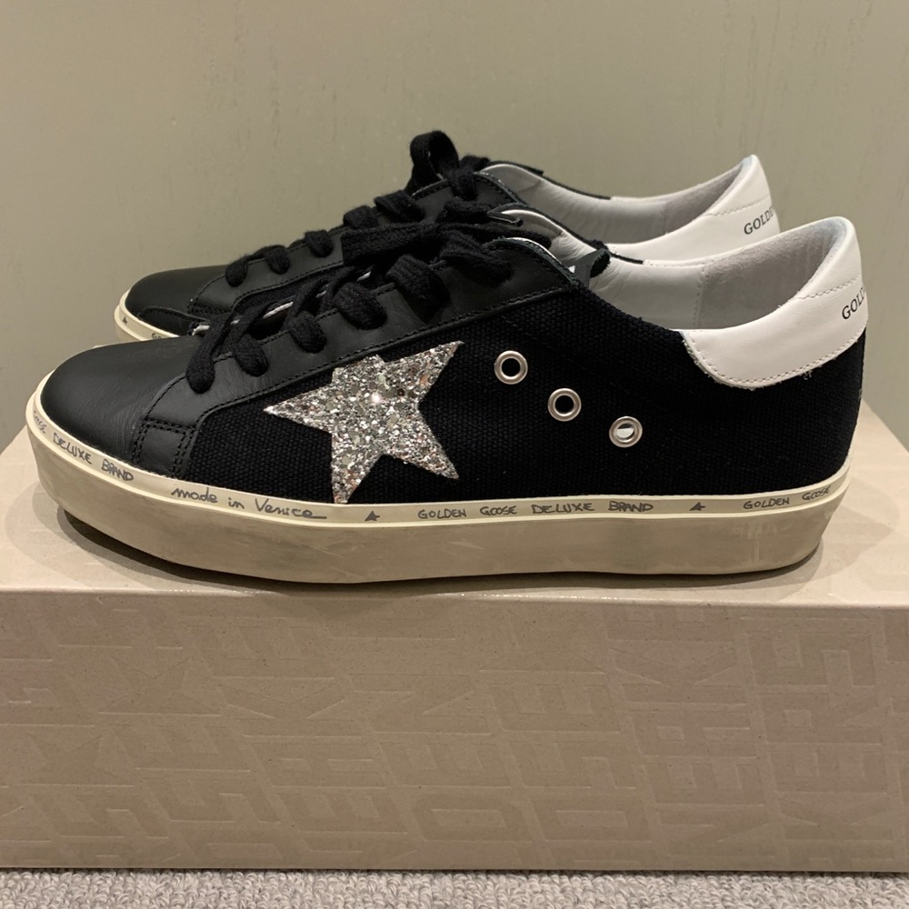 SOLD! Golden Goose Balck Sneakers 39